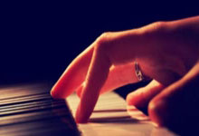 乌迪内斯球员斩获进球，赢得比赛